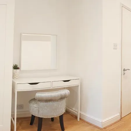 Blossom Apartment With Garden London Exterior foto